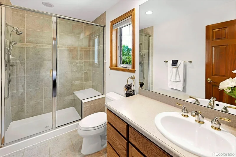 2595 S Harlan Court, Lakewood, Colorado, United States. - Photo 35