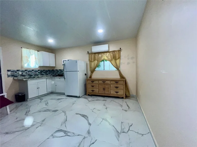 3297 - 3299 SW 26th St, Miami, Florida, United States. - Photo 27