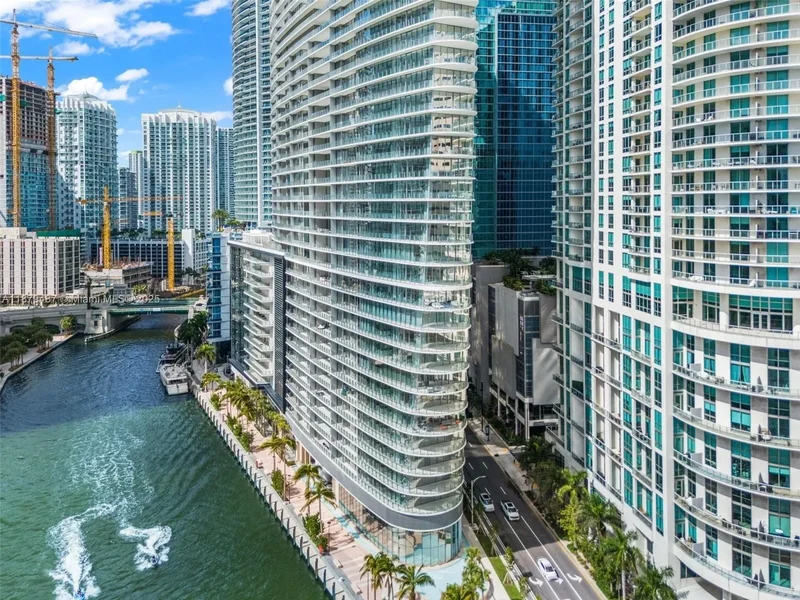300 Biscayne Blvd Way, #2409, Miami, FL, 33131, USA, Miami, Florida, United States. - Photo 12