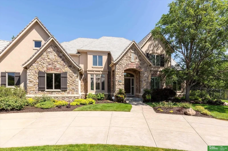 13824 Cuming Street, Omaha, NE 68154, Omaha, Nebraska, United States. - Photo 28
