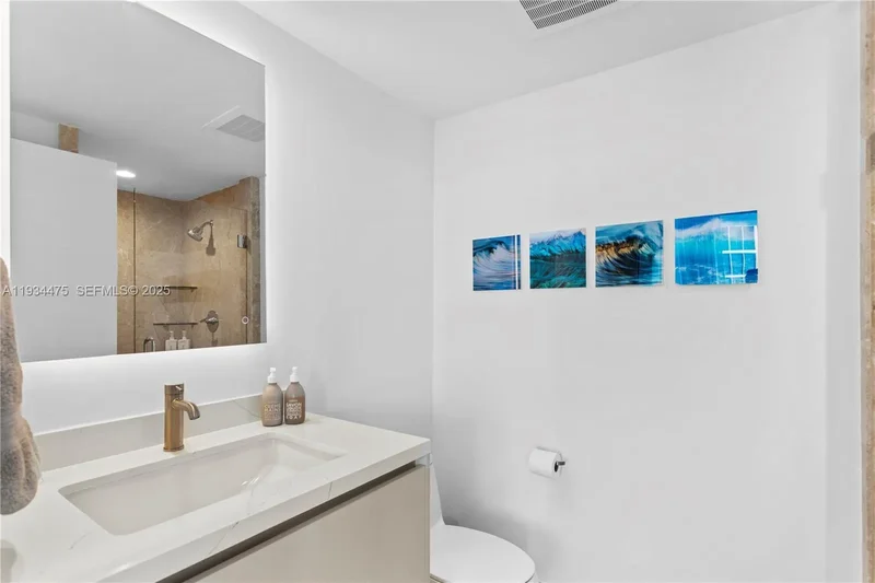 1331 Brickell Bay Dr, Miami, Florida, United States. - Photo 29