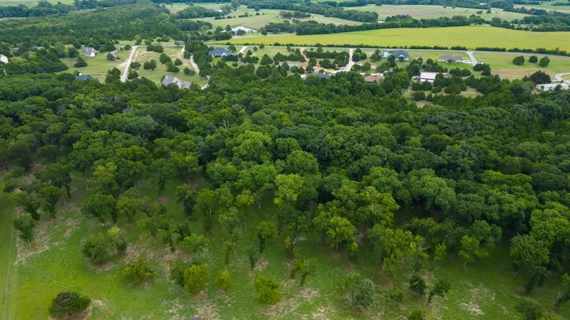 1011 Sister Grove Road, Van Alstyne, Texas, United States. - Photo 33