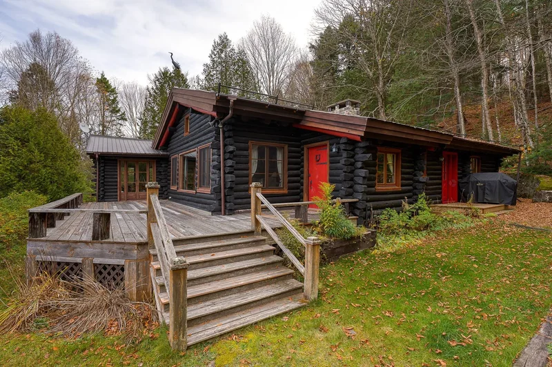 2718 Ch. Robertson, Sainte-Agathe-des-Monts, Quebec, Canada. - Photo 3