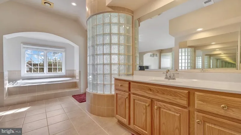 12604 WILLOW MARSH LN LANE, BOWIE, MD 20720, Glenn Dale, Maryland, United States. - Photo 29