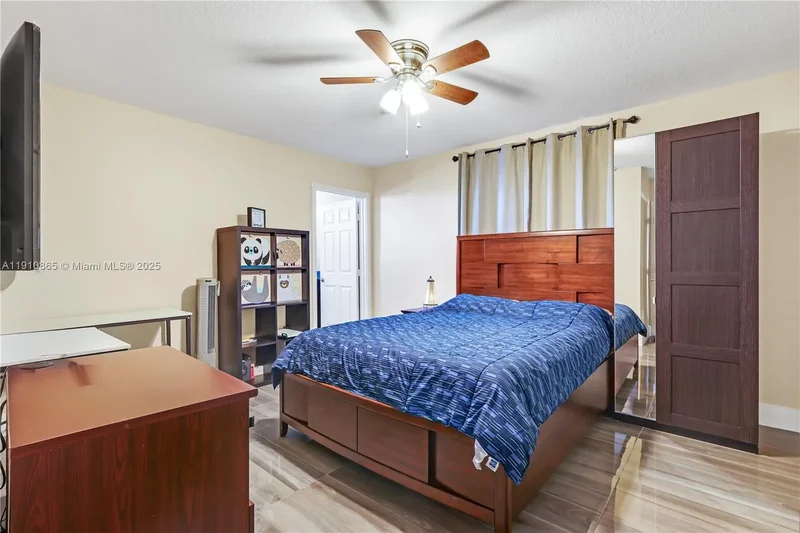 13787 NW 19th Ct, Pembroke Pines, FL 33028, Pembroke Pines, Florida, United States. - Photo 19