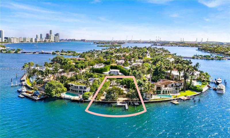 444 W Rivo Alto Dr, Miami Beach, Florida, United States. - Photo 29
