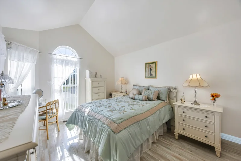 204 Caroline Court , Port Jefferson Station, NY 11776, Port Jefferson Station, New York, United States. - Photo 22