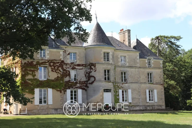 Poitiers, Nouvelle-Aquitaine, France. - Photo 2