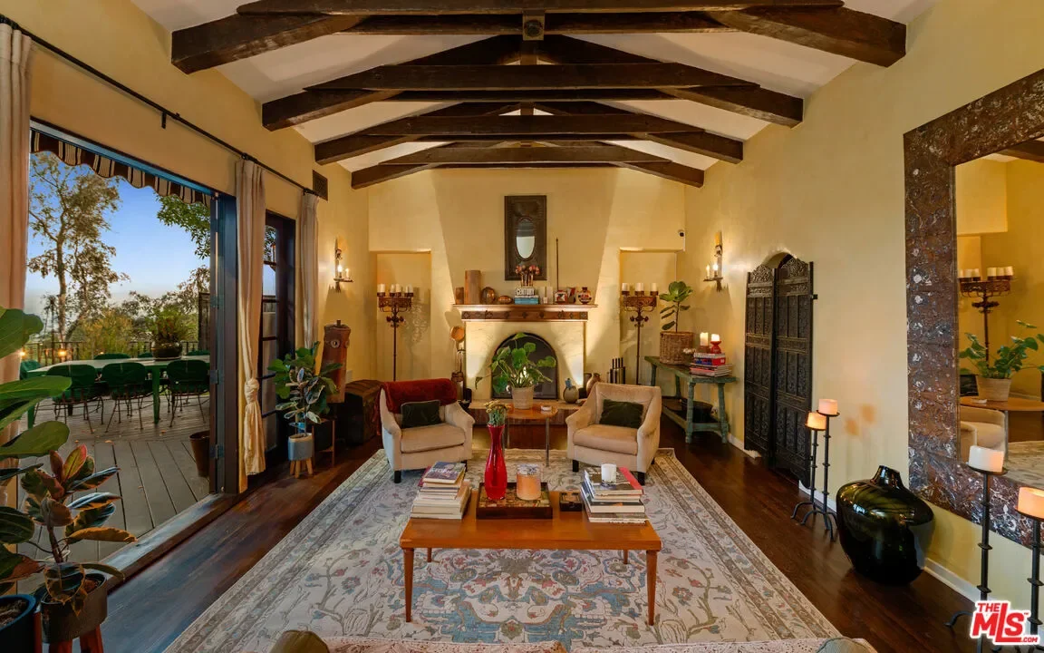6208 Mulholland Hwy, Los Angeles, California, United States. - Photo 2