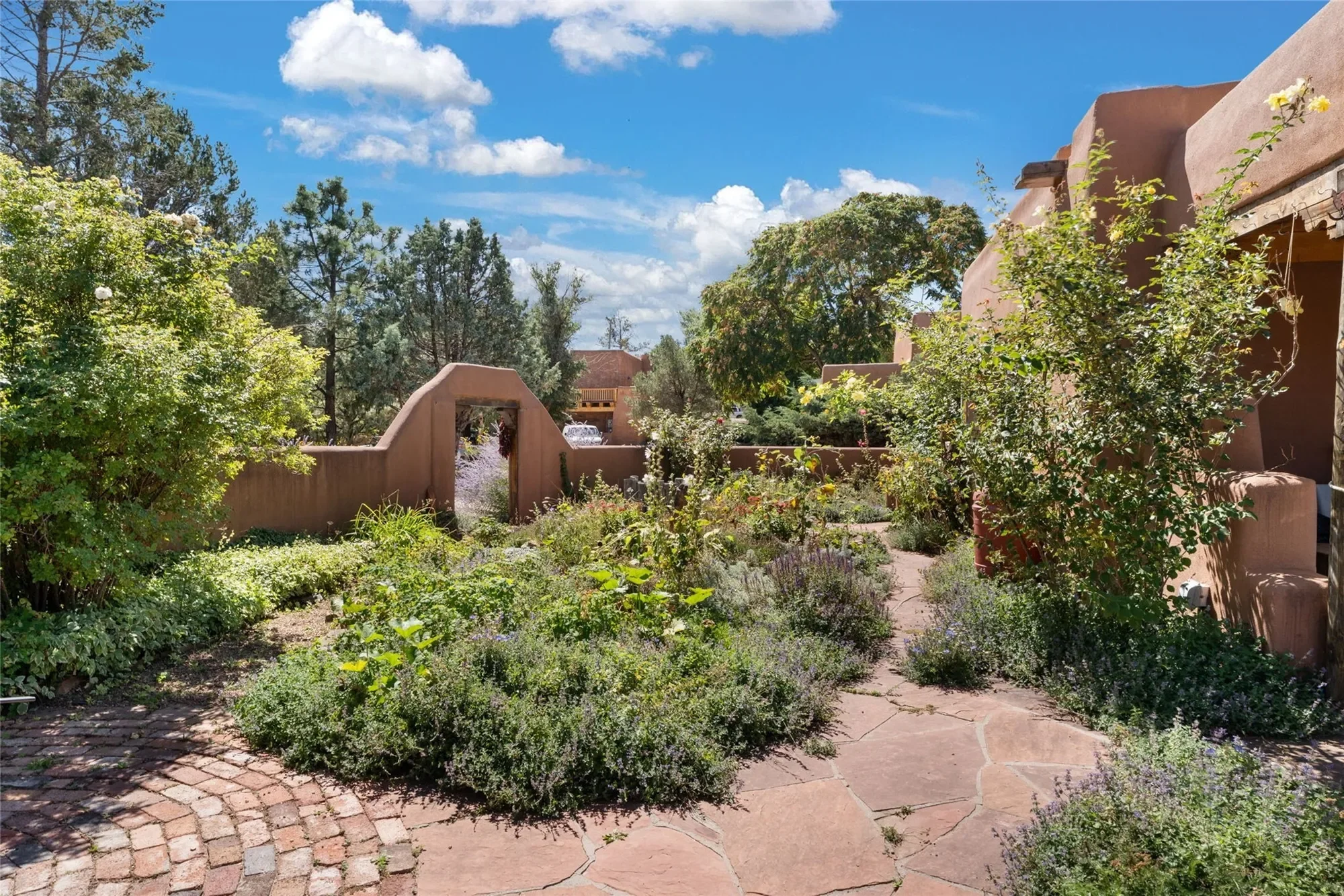 630 E Alameda And 651 Canyon Road A, B, C, E, F, G & I, Santa Fe, NM 87501, Santa Fe, New Mexico, United States. - Photo 47