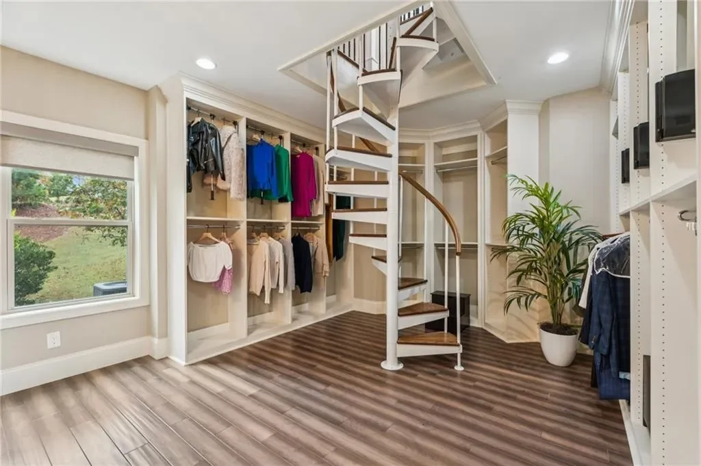 16140 Grand Litchfield Drive, Roswell, Georgia, United States. - Photo 27