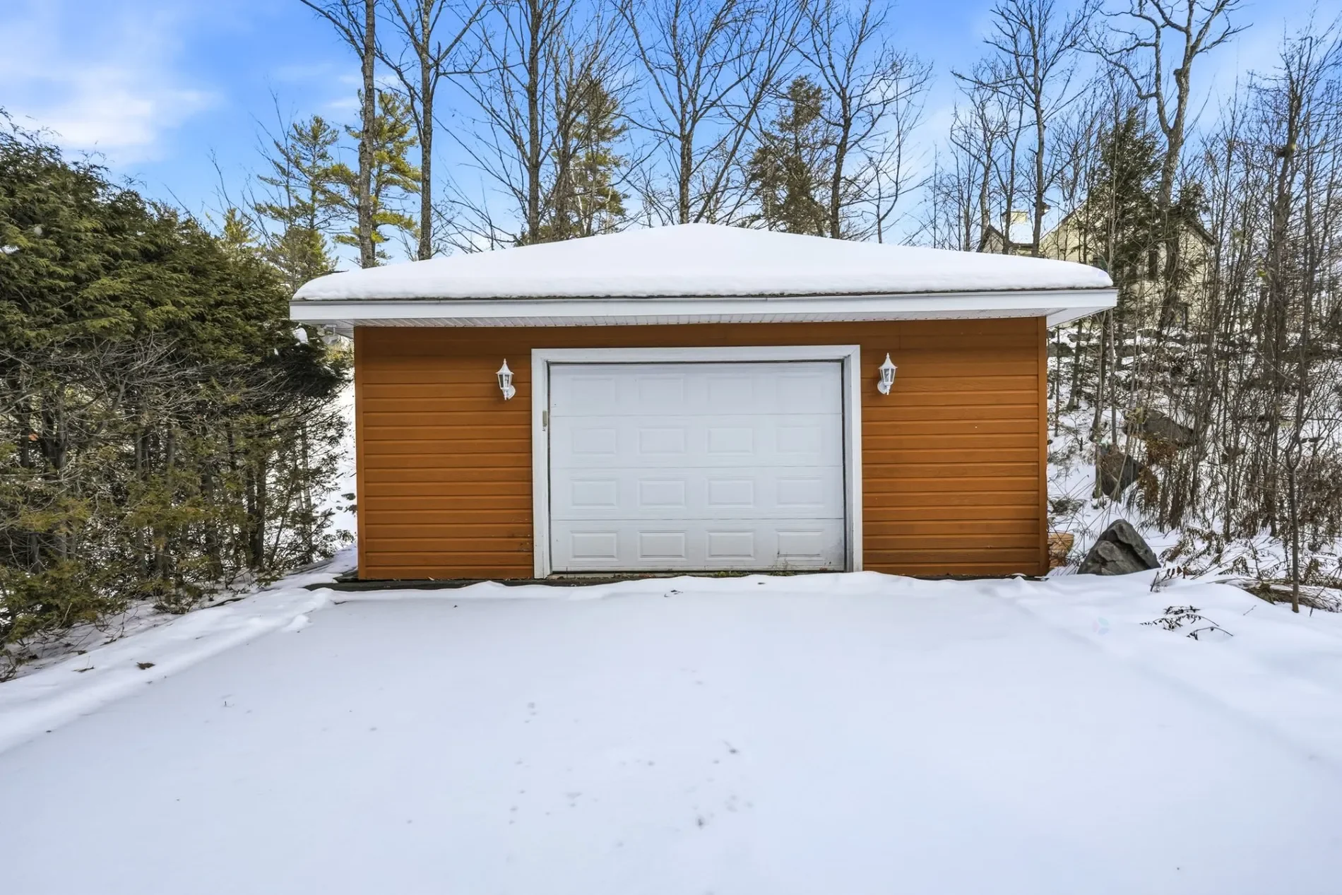 Exterior photo 11