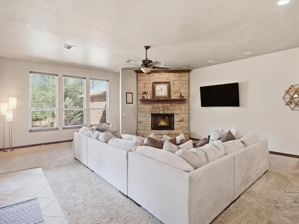 1180 Bailey Circle, Edmond, OK 73025, Edmond, Oklahoma, United States. - Photo 25