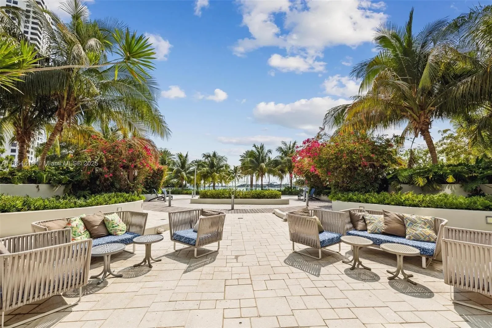 1500 Bay Rd, Miami Beach, Florida, United States. - Photo 15