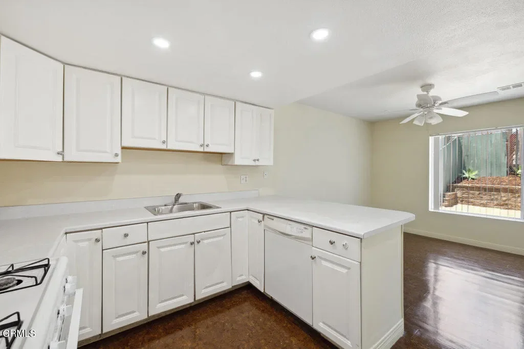 525 W Santa Barbara Street, Santa Paula, CA 93060, Santa Paula, California, United States. - Photo 4