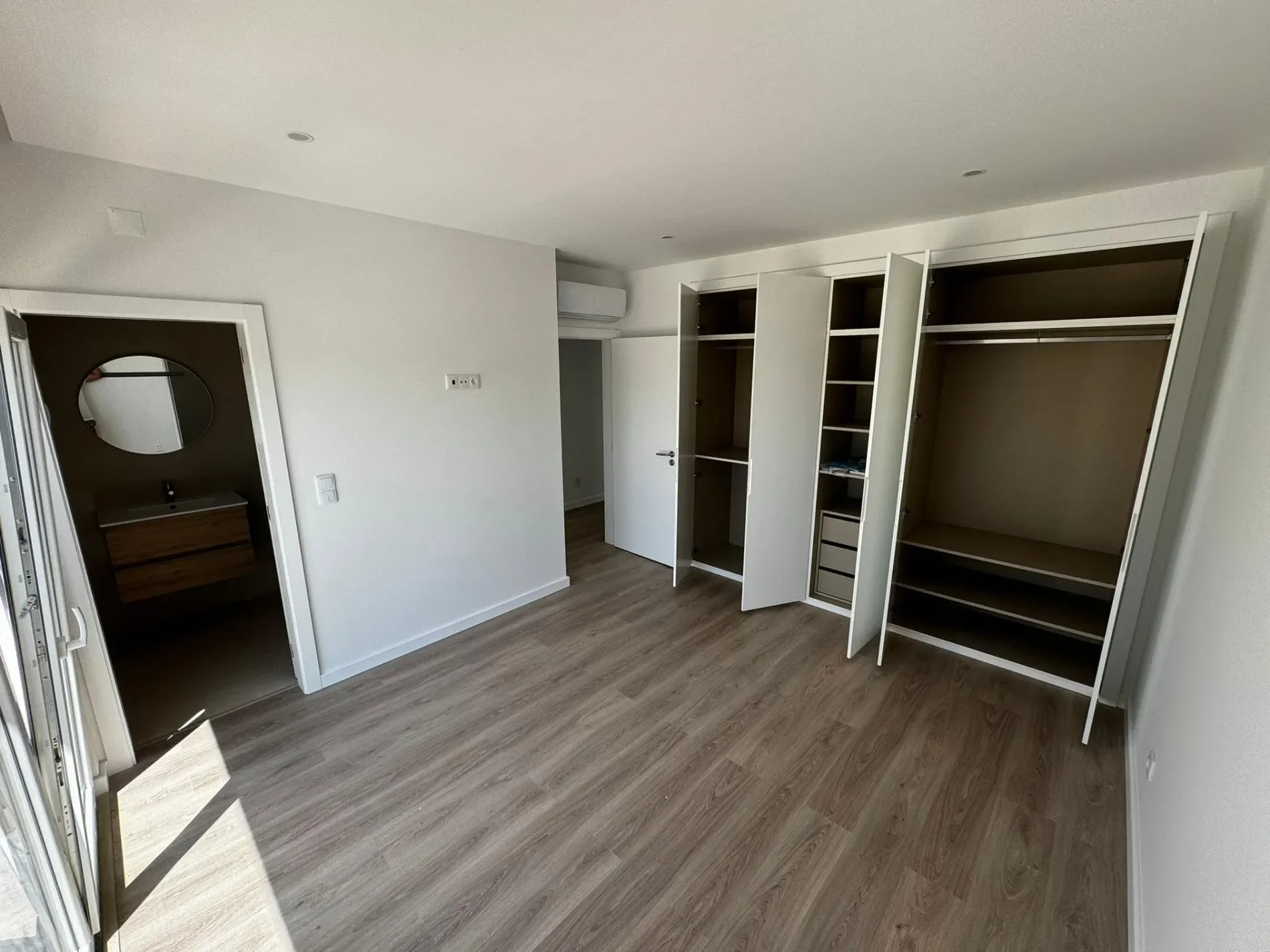 Gallery photo 5