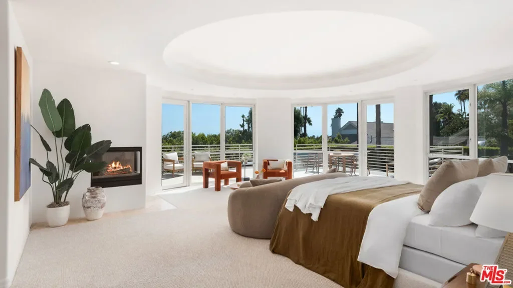 816 Monte Leon Drive, Beverly Hills, California, United States. - Photo 26