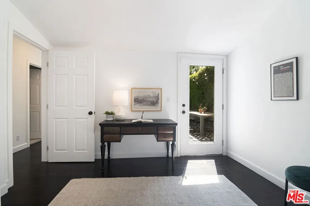 502 N Crescent Heights Boulevard, West Hollywood, California, United States. - Photo 16