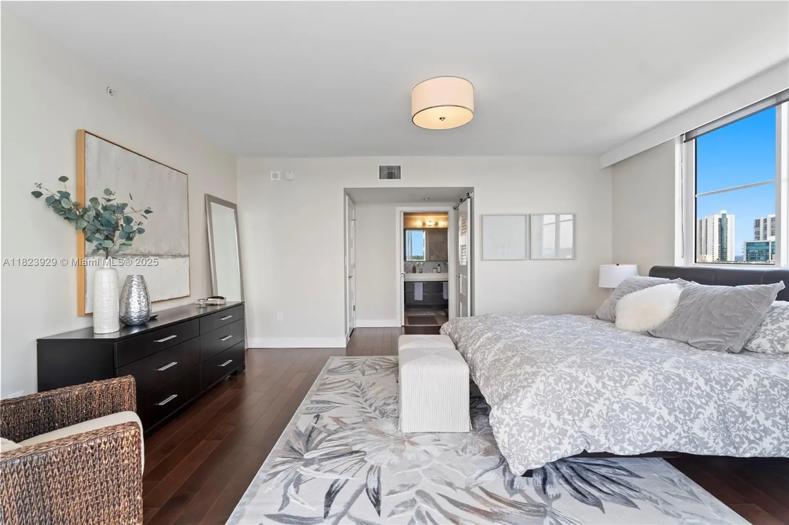 17050 N Bay Rd PH1201, Golden Beach, Florida, United States. - Photo 36