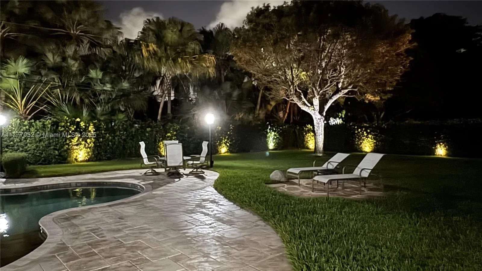 8860 SW 155th Ter, Cutler Bay, Florida, United States. - Photo 23