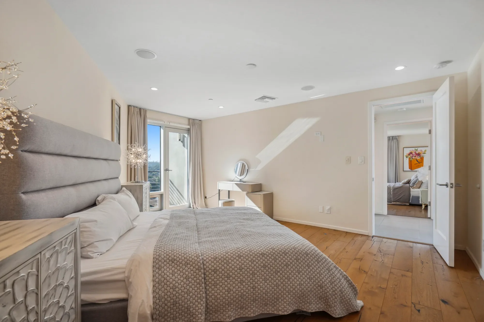 9716 Oak Pass Rd, Beverly Hills, CA 90210, Beverly Hills, California, United States. - Photo 22