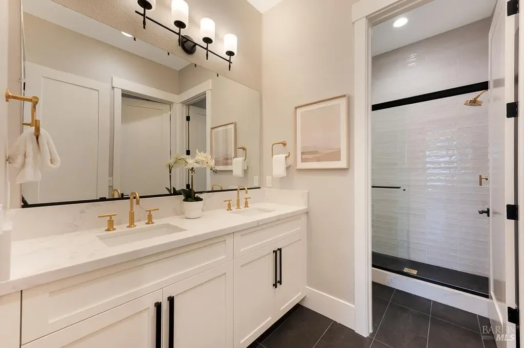 22 Oak Knoll Court, Petaluma, CA, 94952, USA, Petaluma, California, United States. - Photo 28