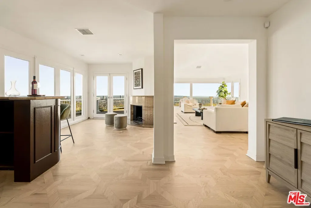 8527 Hedges Way, Los Angeles, California, United States. - Photo 18