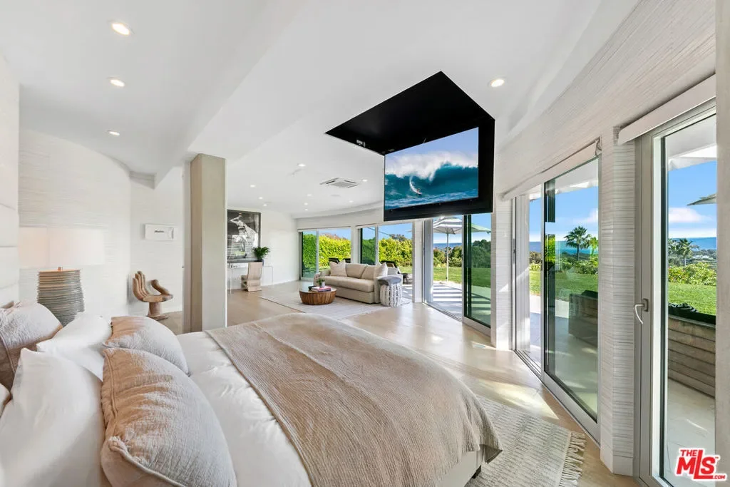 6375 Gayton Place, Malibu, California, United States. - Photo 39