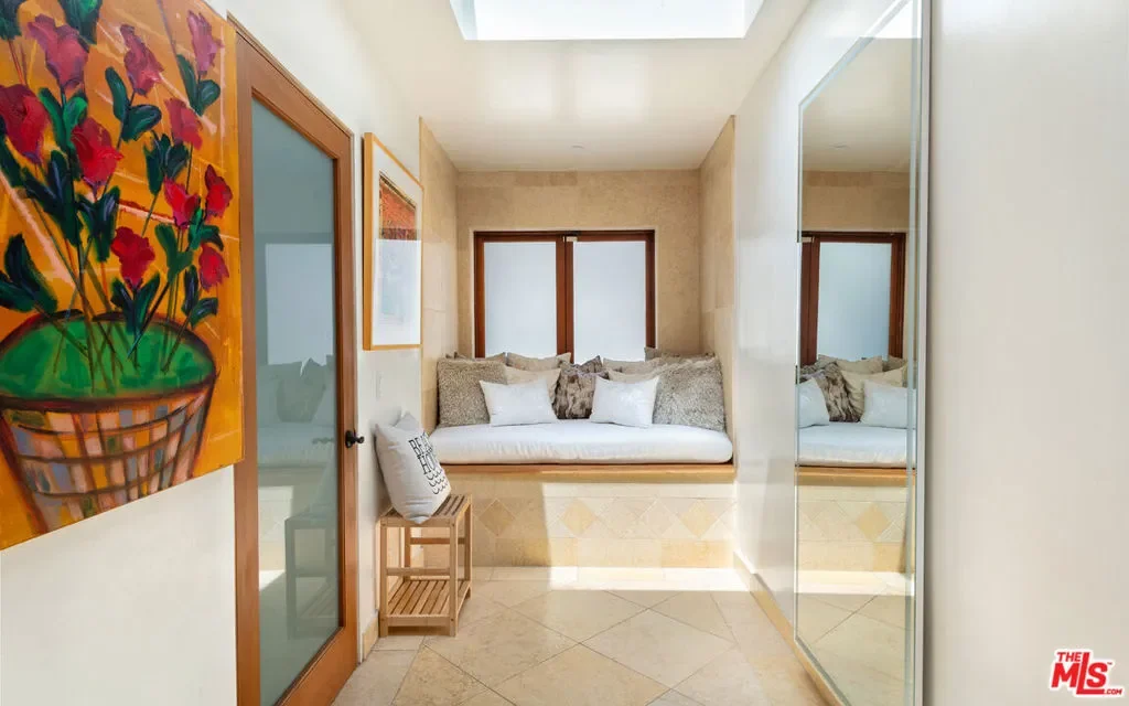 23018 Pacific Coast Highway, Malibu, California, United States. - Photo 7