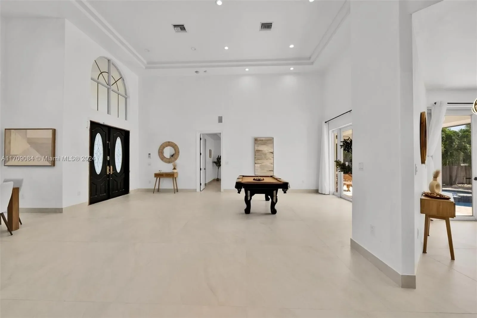 Gallery photo 12