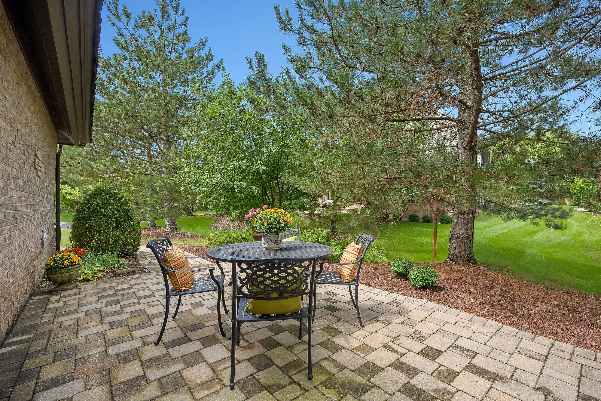 802 Kenmare Drive , Burr Ridge, IL 60527, Burr Ridge, Illinois, United States. - Photo 25