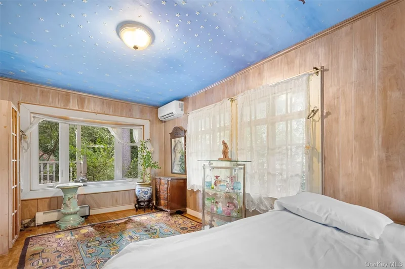 200 Myrtle Drive, Great Neck, NY, 11021, USA, Great Neck, New York, United States. - Photo 13