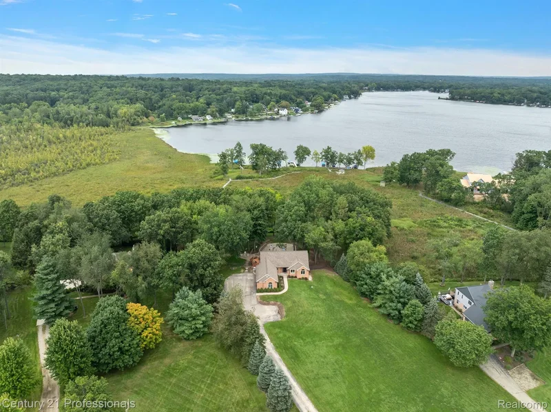 12120 SHAFFER RD , Davisburg, MI 48350, SPRINGFLD Township, Michigan, United States. - Photo 27