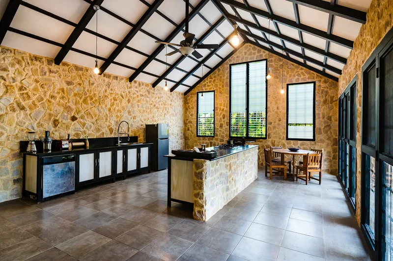 Tropical Stone Villa - Tambor, Puntarenas