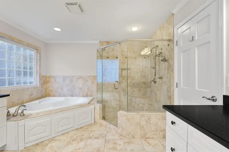 2363 LEISURE LAKE Drive, Dunwoody, GA 30338, Dunwoody, Georgia, United States. - Photo 13
