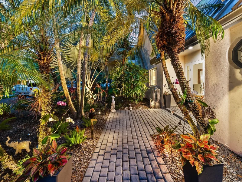 2415 Riverlane Ter, Fort Lauderdale, FL 33312, Fort Lauderdale, Florida, United States. - Photo 37