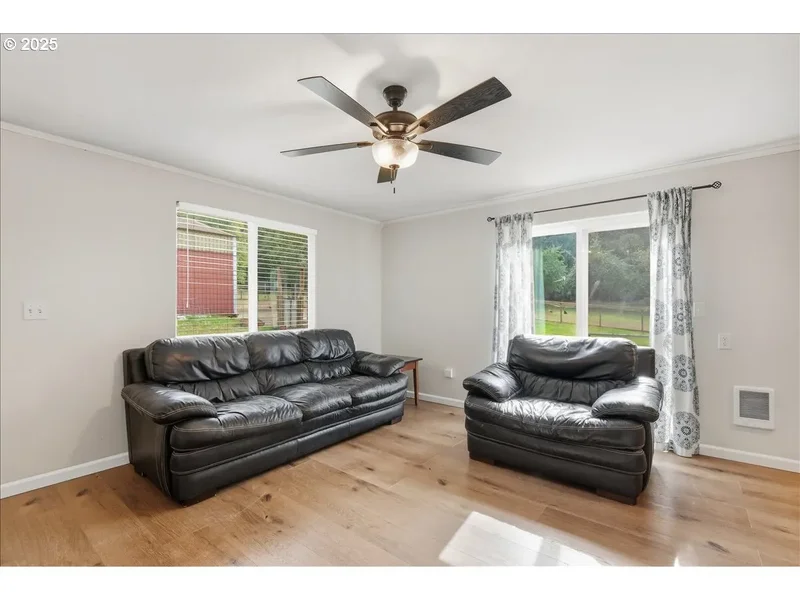 24415 NE 219TH ST, Battle Ground, WA 98604, Battle Ground, Washington, United States. - Photo 20