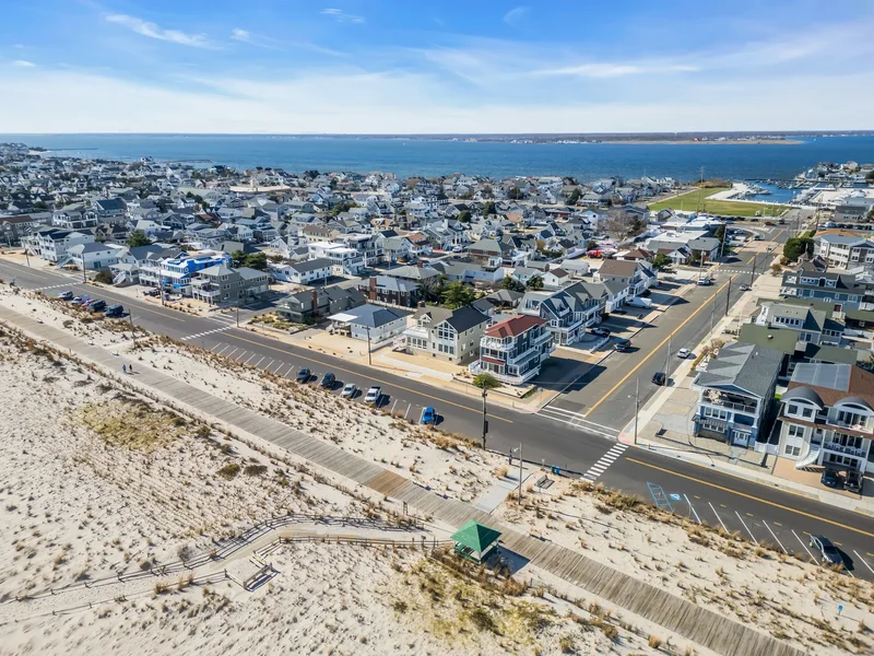 913 N Ocean Avenue, Seaside Park, NJ 08752, Seaside Park, New Jersey, United States. - Photo 32