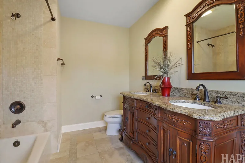 1 Terra Vita Drive, South Barrington, IL 60010, Barrington Hills, Illinois, United States. - Photo 23