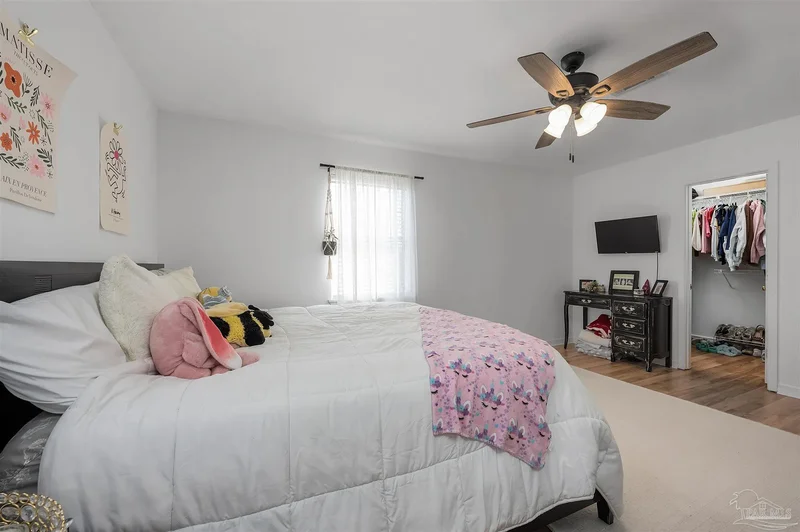 976 Grand Canal St, Gulf Breeze, FL 32563, Gulf Breeze, Florida, United States. - Photo 44