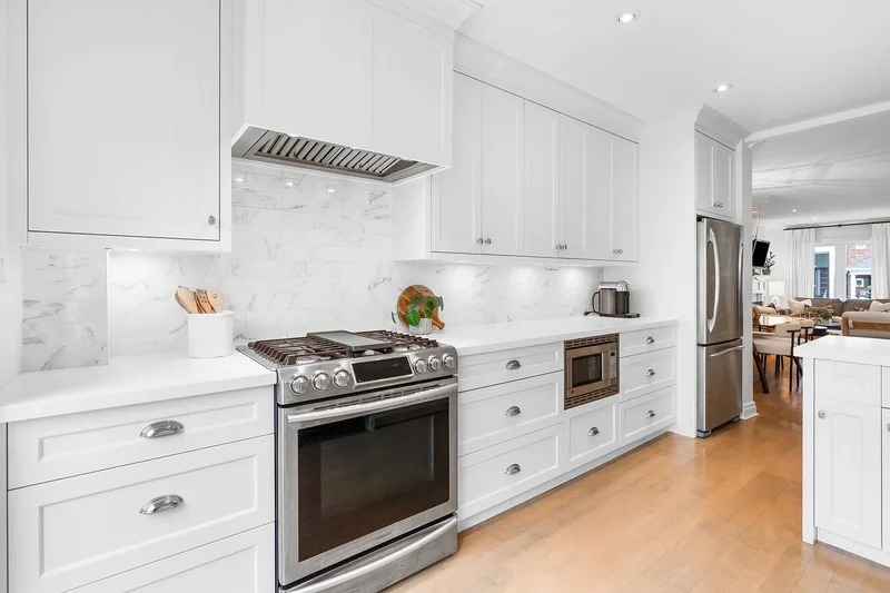 251 Bowood Ave, Toronto, ON M4N 1Y7, Toronto, Ontario, Canada. - Photo 39