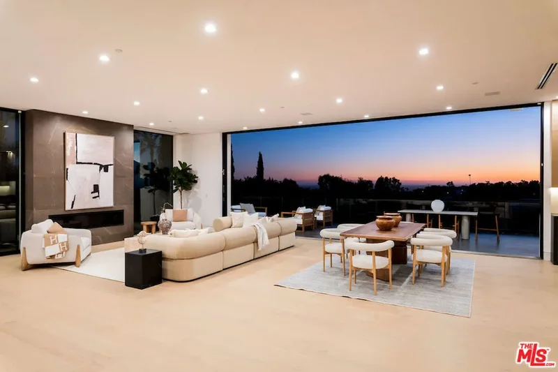 5931 Kanan Dume Road, Malibu, California, United States. - Photo 10