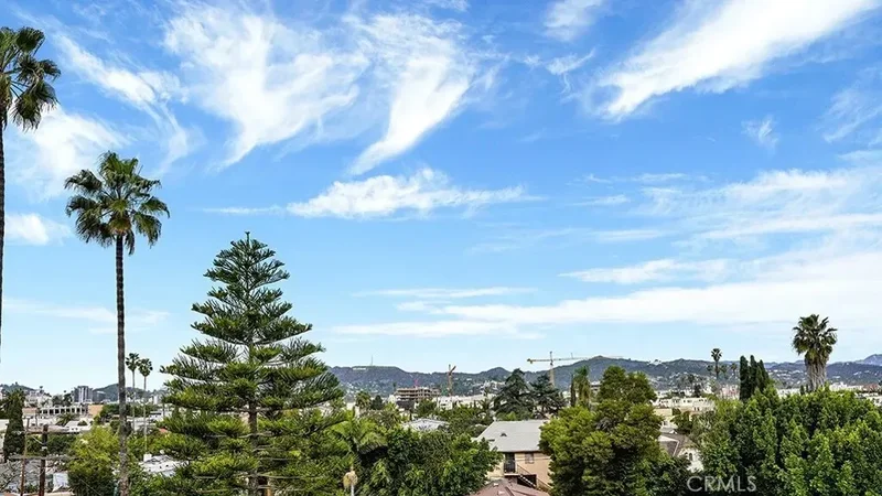 741 N Gramercy, Los Angeles, California, United States. - Photo 40
