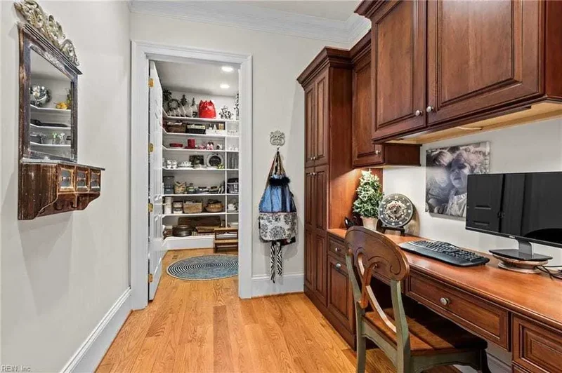 828 Oaklette Avenue, Chesapeake, Virginia, United States. - Photo 20