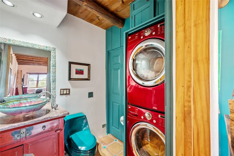 100 Three Rock Road , Santa Fe, NM 87506, Santa Fe, New Mexico, United States. - Photo 6