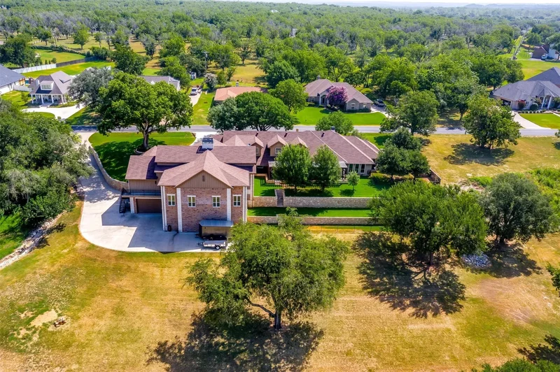 9310 Bellechase Road, Granbury, TX 76049, Granbury, Texas, United States. - Photo 6
