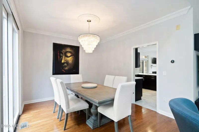 126 Metedeconk Court, Holmdel, NJ 07733, Holmdel, New Jersey, United States. - Photo 15