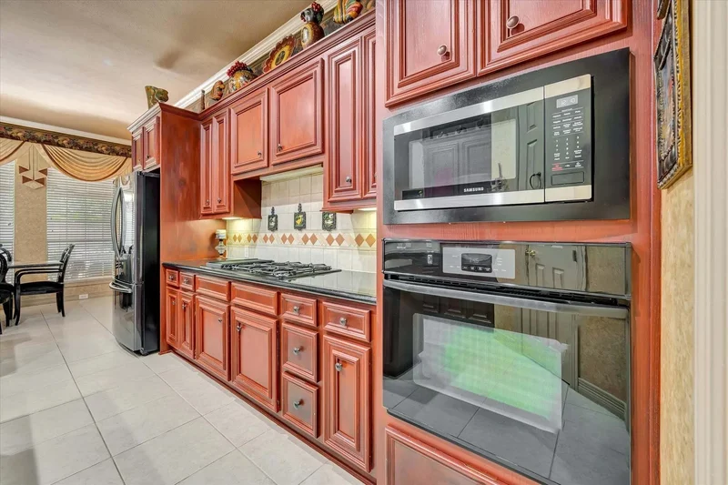 15406 Driftwood Oak Court, Houston, TX 77059, Houston, Texas, United States. - Photo 18