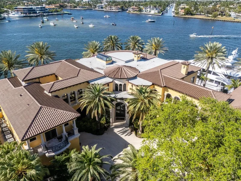 1 Isla Bahia Dr, Fort Lauderdale, Florida, United States. - Photo 25