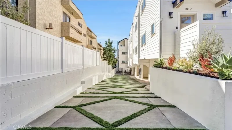 1823 Westholme Ave, Los Angeles, California, United States. - Photo 43
